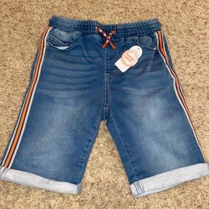 Boys Pull Up Shorts NWT Size 6-7